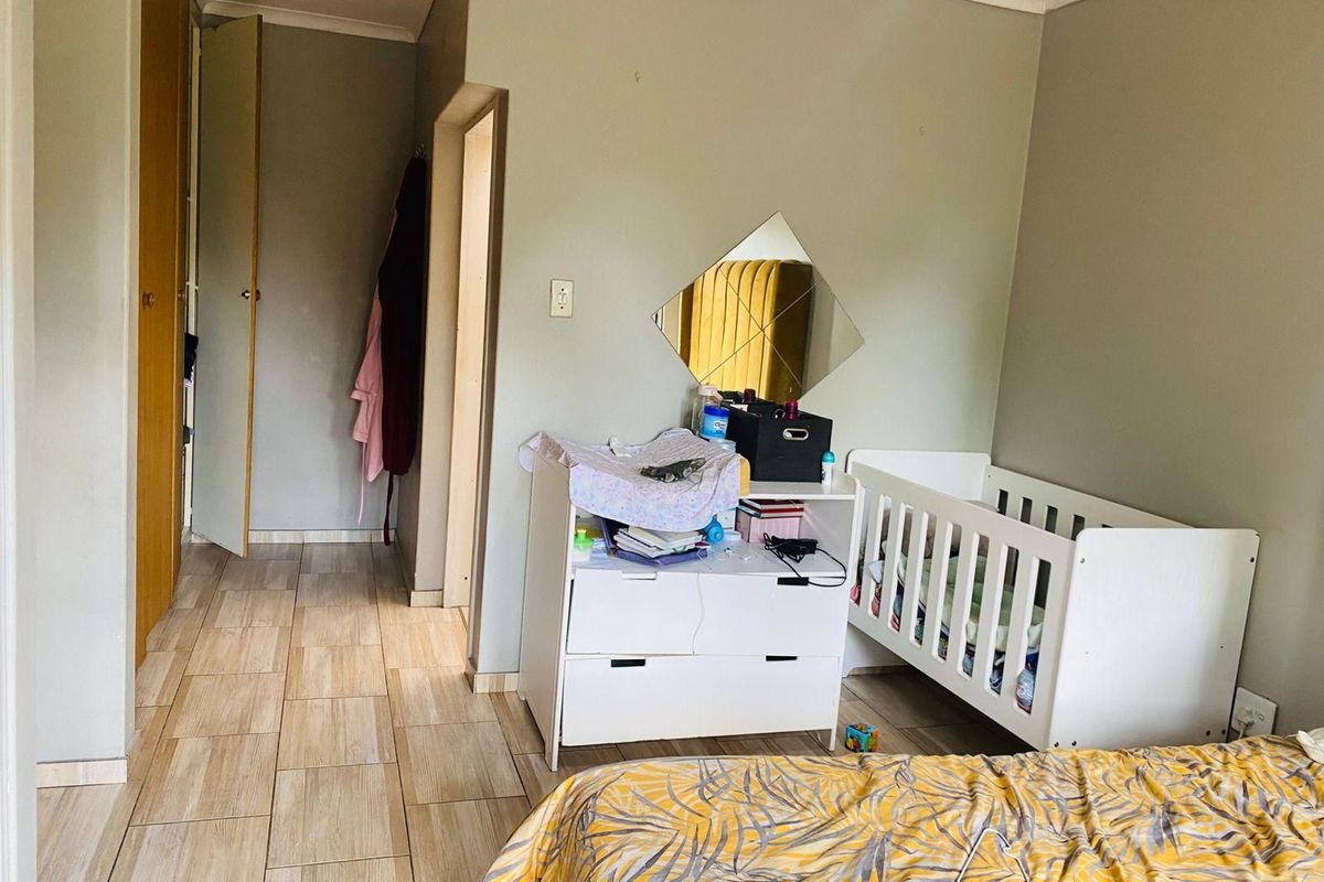 Townhouse For Sale in Tasbet Park - Photo 3