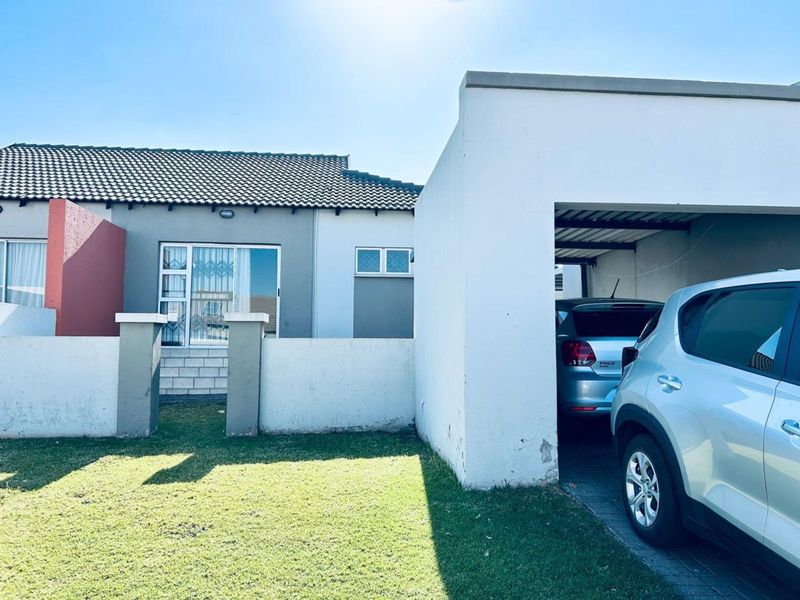 Townhouse For Sale in Tasbet Park - Photo 2