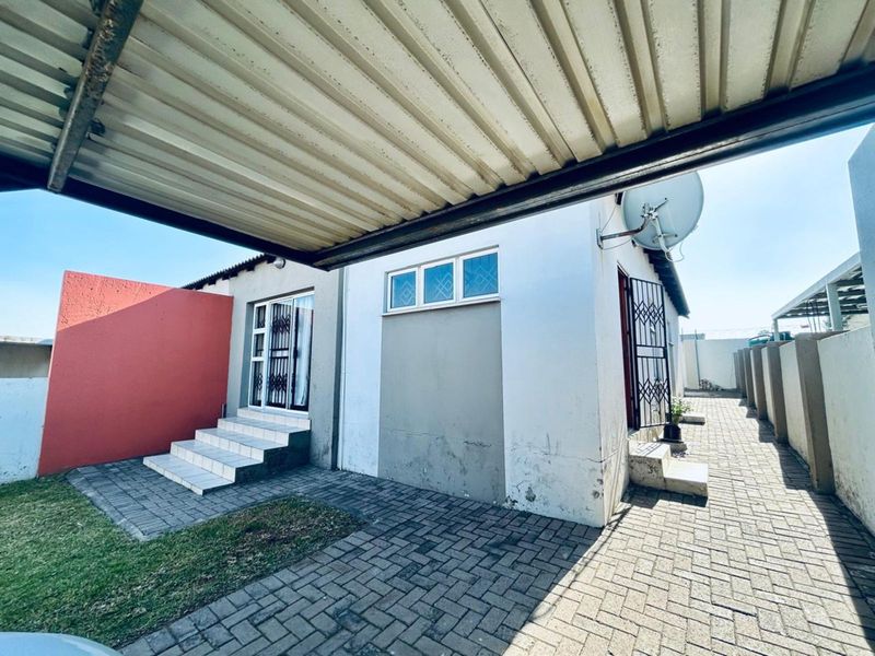 House For Sale in Tasbet Park - Photo 1