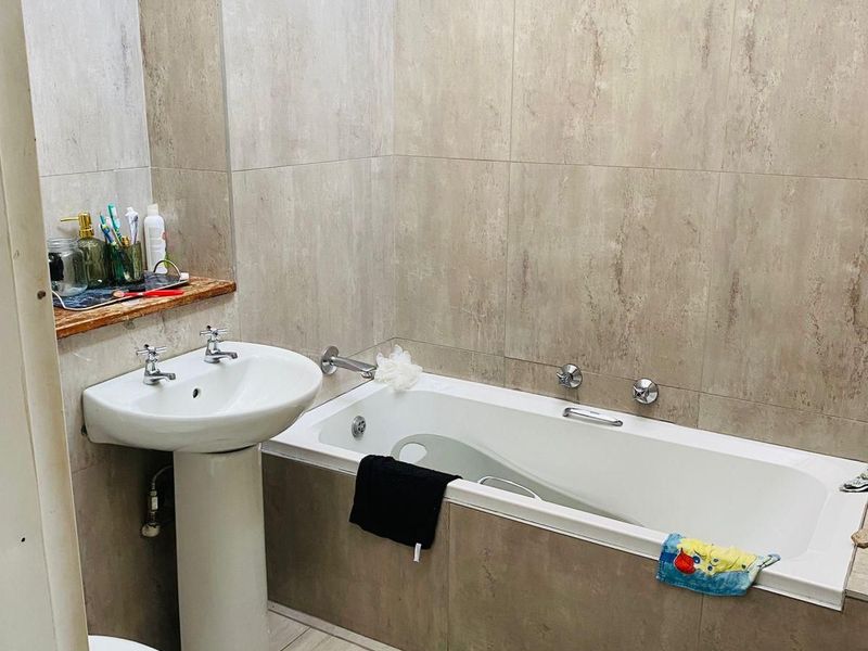House For Sale in Tasbet Park - Photo 4