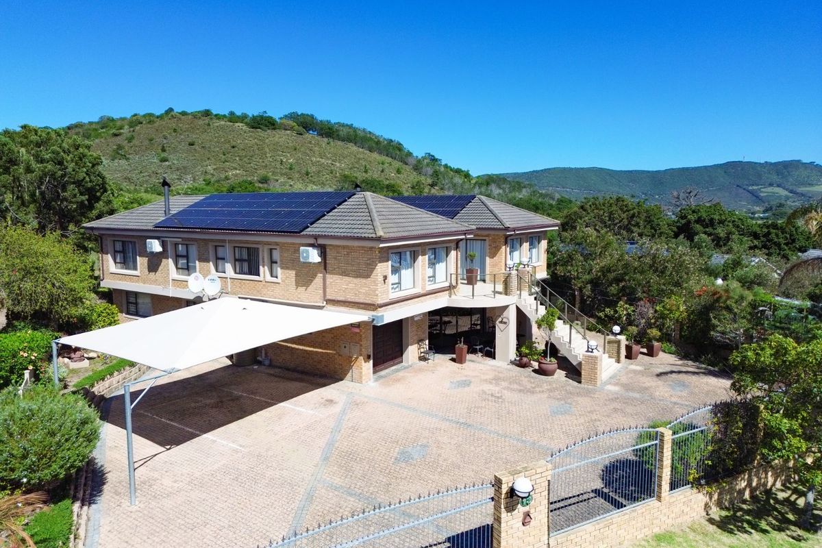 House For Sale in Rexford - Photo 2