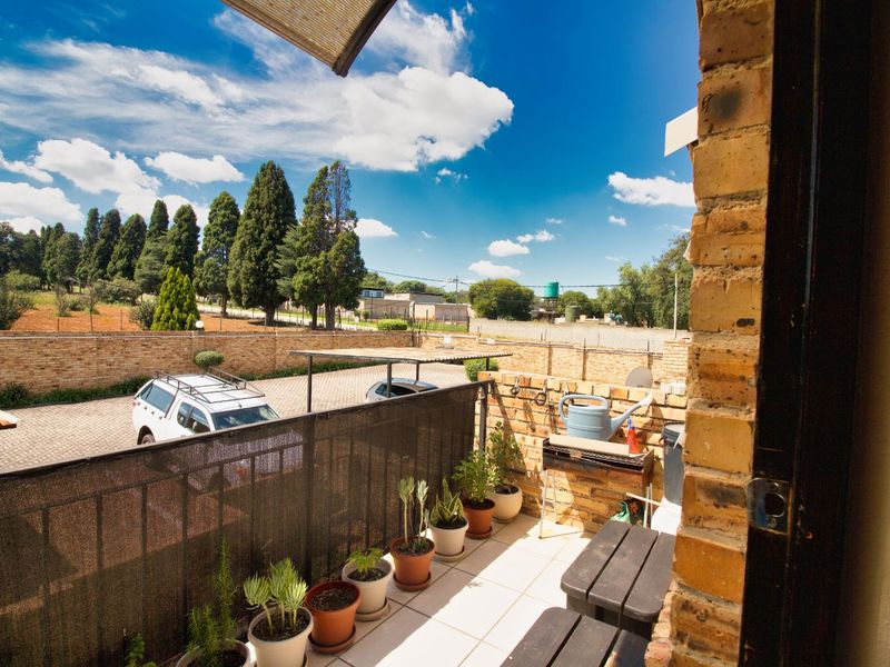 House For Sale in Honeypark - Photo 8