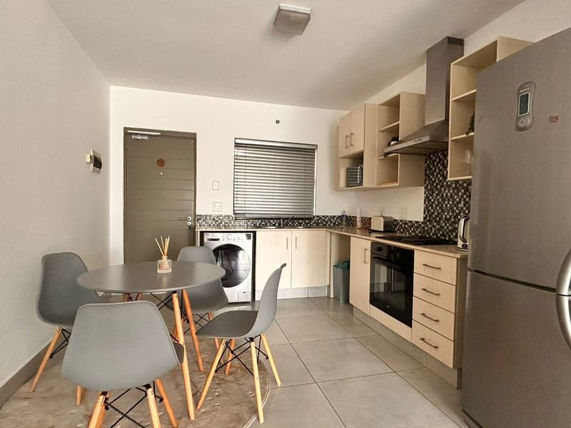House For Sale in Rivonia - Photo 3