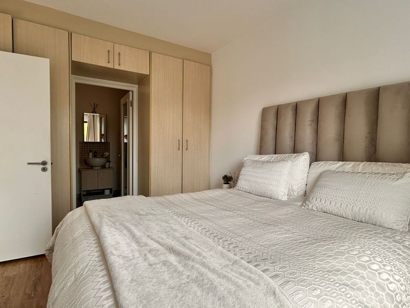 House For Sale in Rivonia - Photo 6