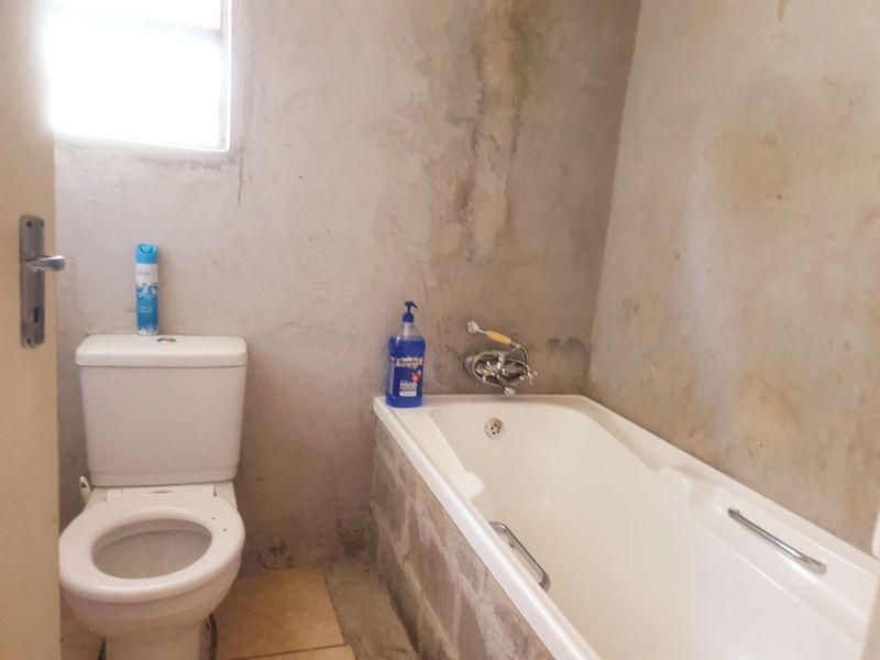 House For Sale in Mfuleni - Photo 8