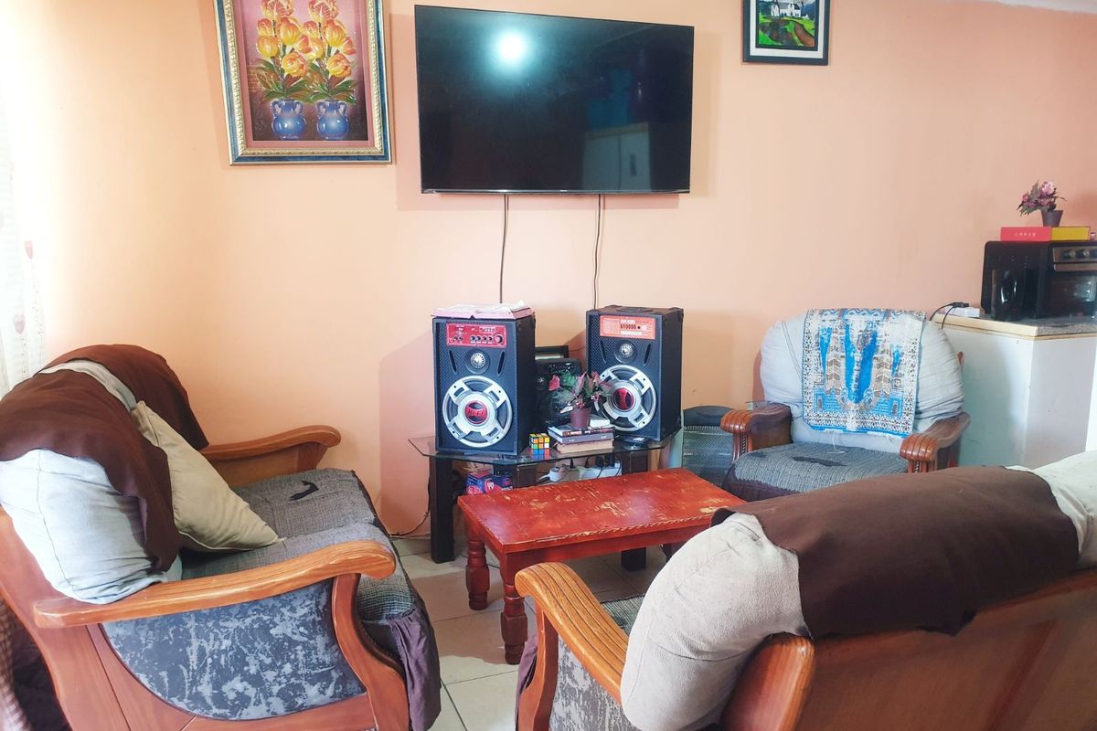 House For Sale in Mfuleni - Photo 5