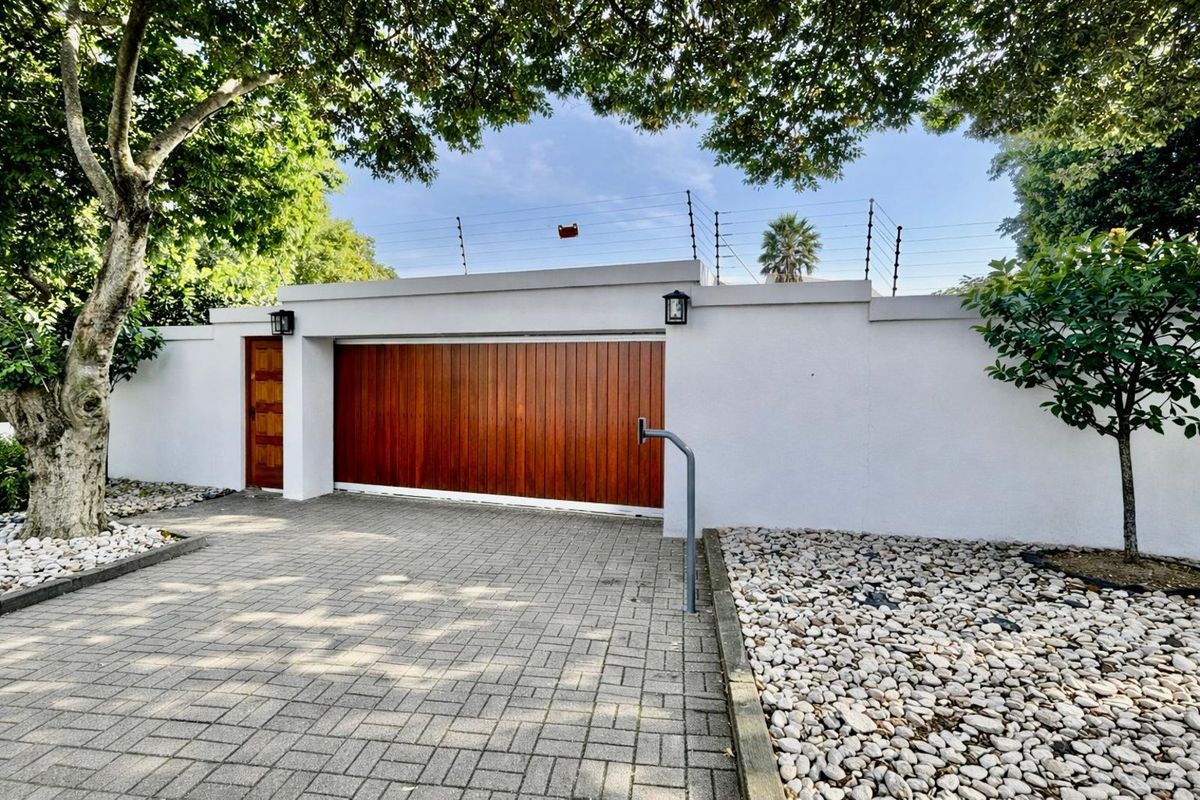 House For Sale in Secunda Central - Photo 2