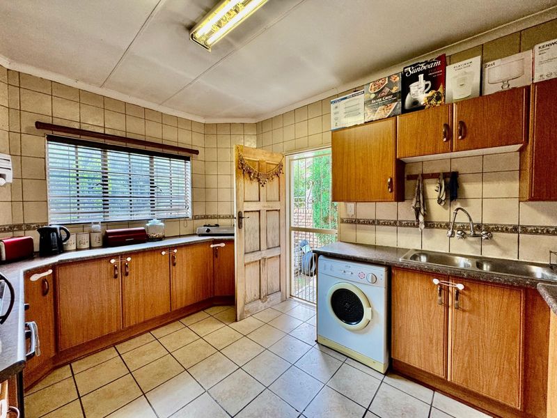 House For Sale in Secunda Central - Photo 7