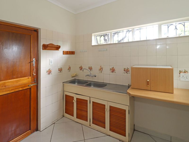 House For Sale in Wierda Park - Photo 4