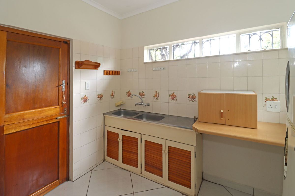 House For Sale in Wierda Park - Photo 4