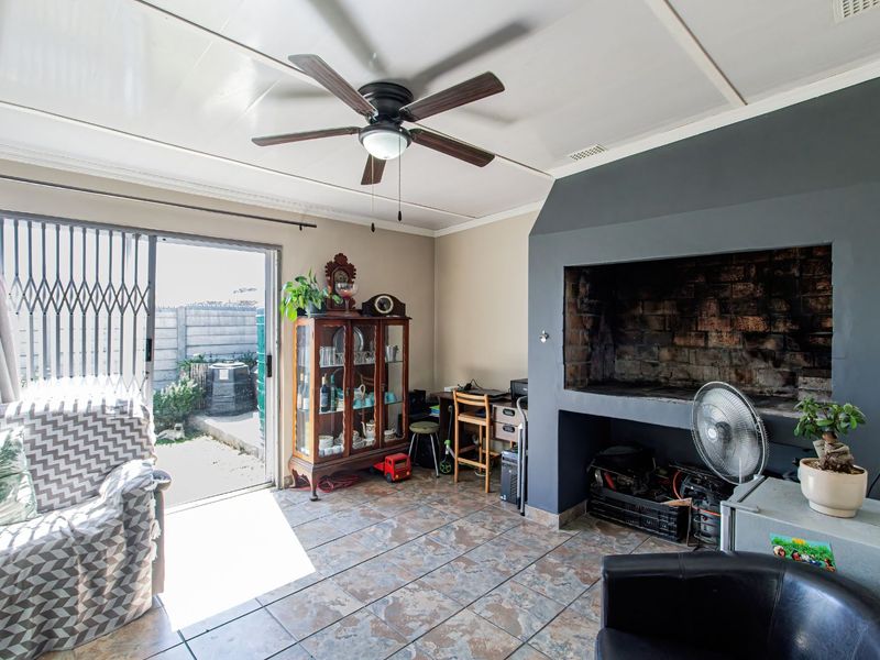 House For Sale in Pine Acres - Photo 3