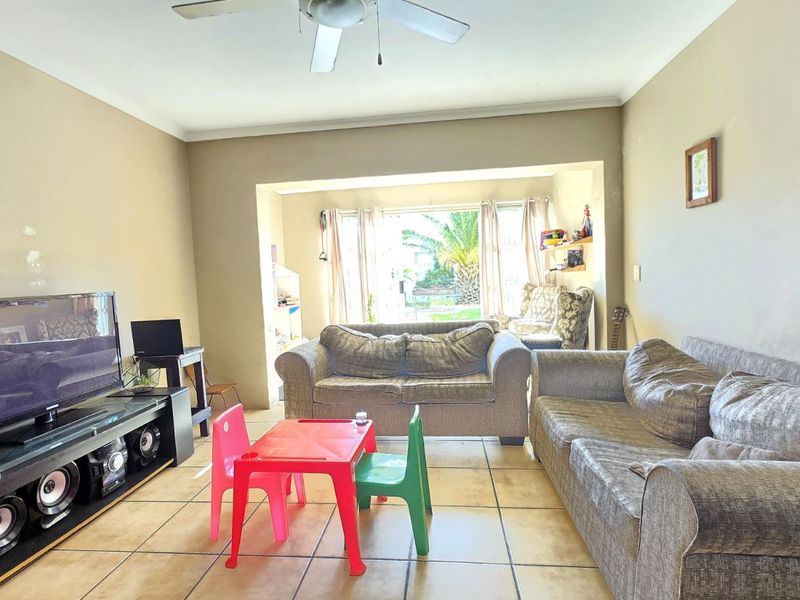 Apartment For Sale in Cayman Beach - Photo 5