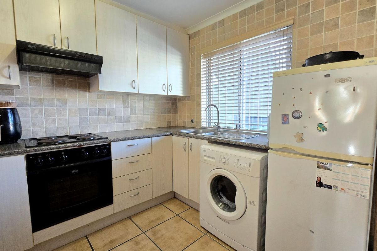 Apartment For Sale in Cayman Beach - Photo 3