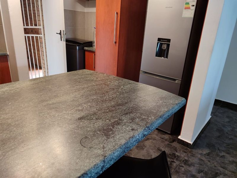 House For Sale in Birchleigh - Photo 6