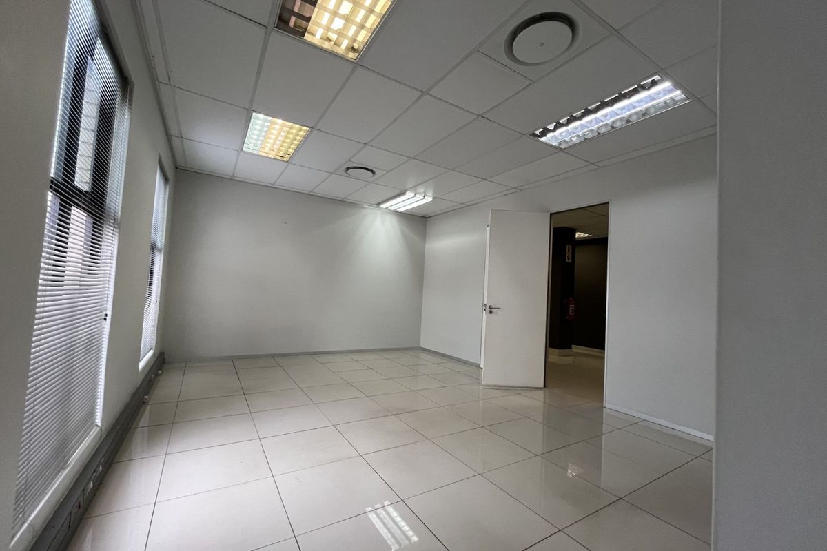 Office To Rent in Route 21 Business Park - Photo 2