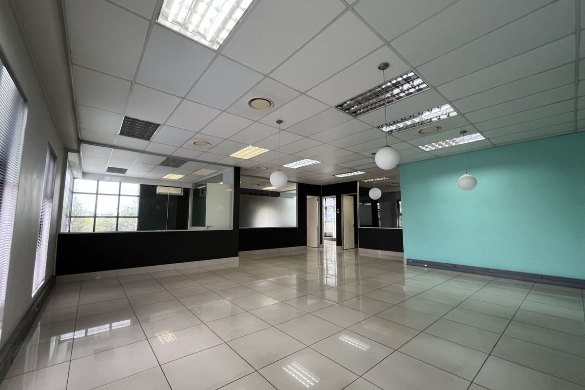 Office To Rent in Route 21 Business Park - Photo 5