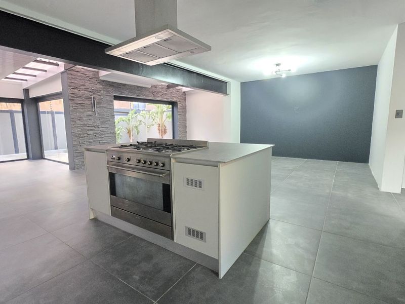 House For Sale in Pine Acres - Photo 2