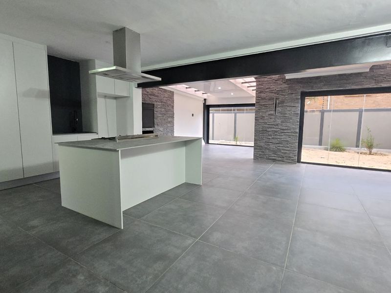 House For Sale in Pine Acres - Photo 8