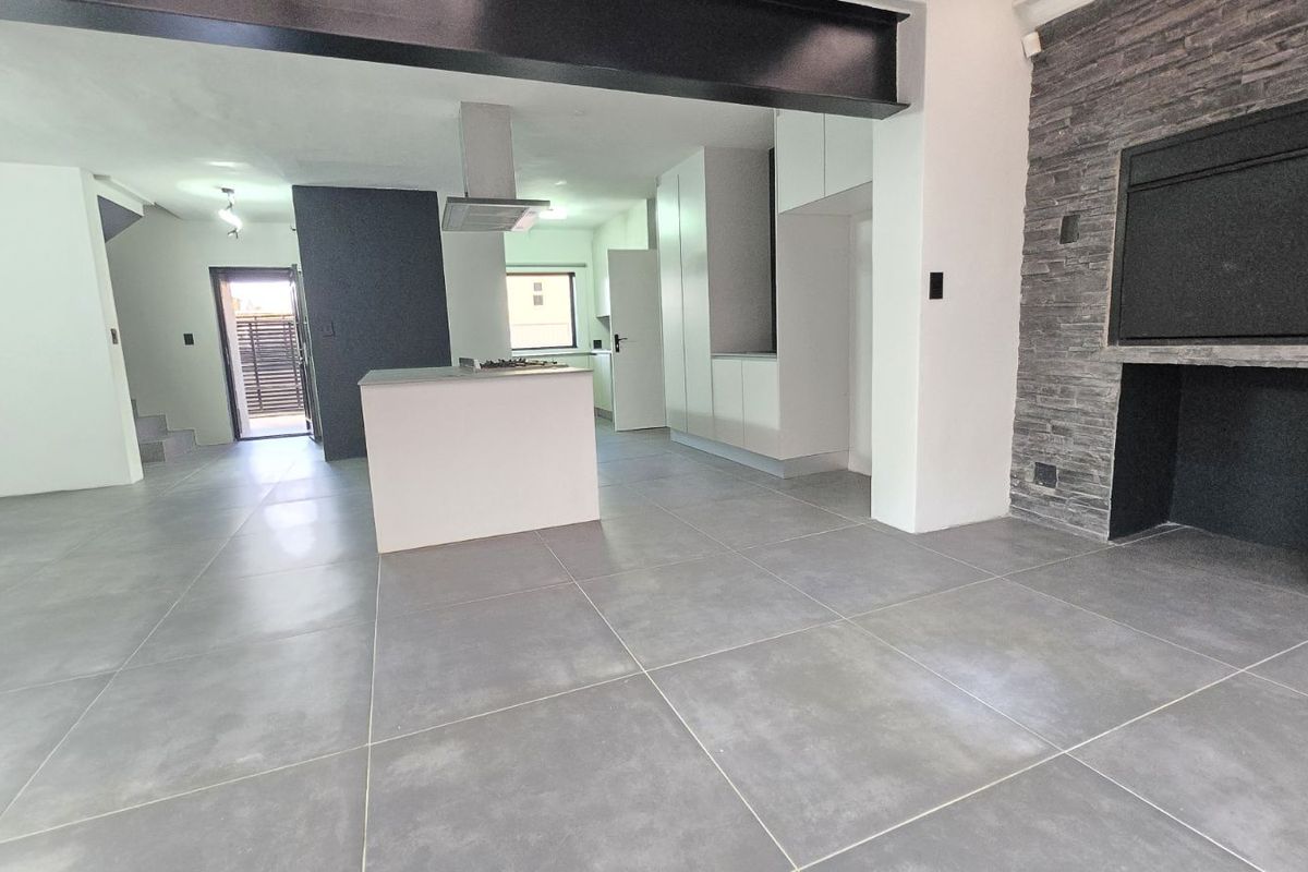 House For Sale in Pine Acres - Photo 4