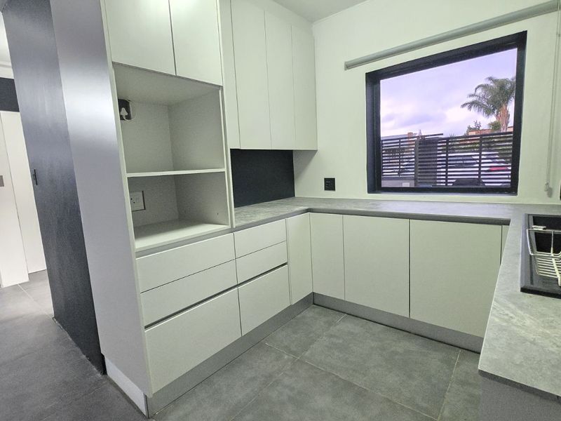 House For Sale in Pine Acres - Photo 6