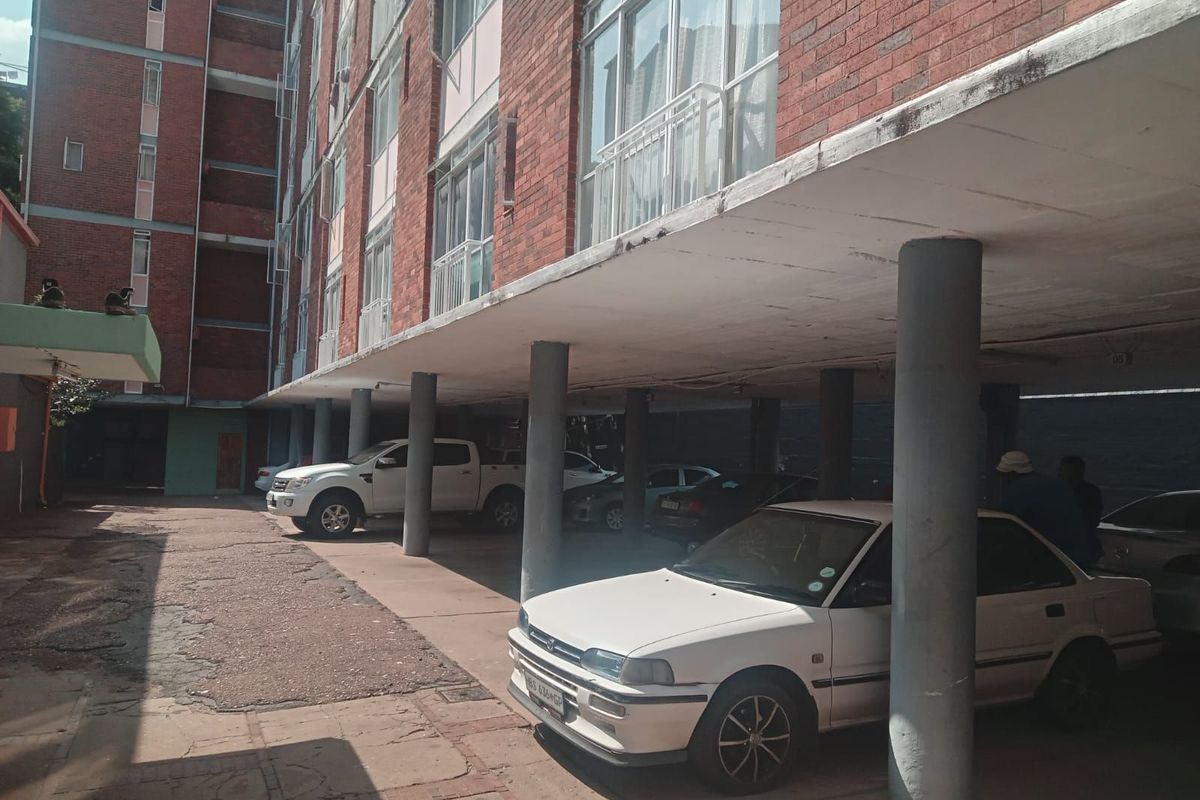 Apartment For Sale in Pretoria Central - Photo 5