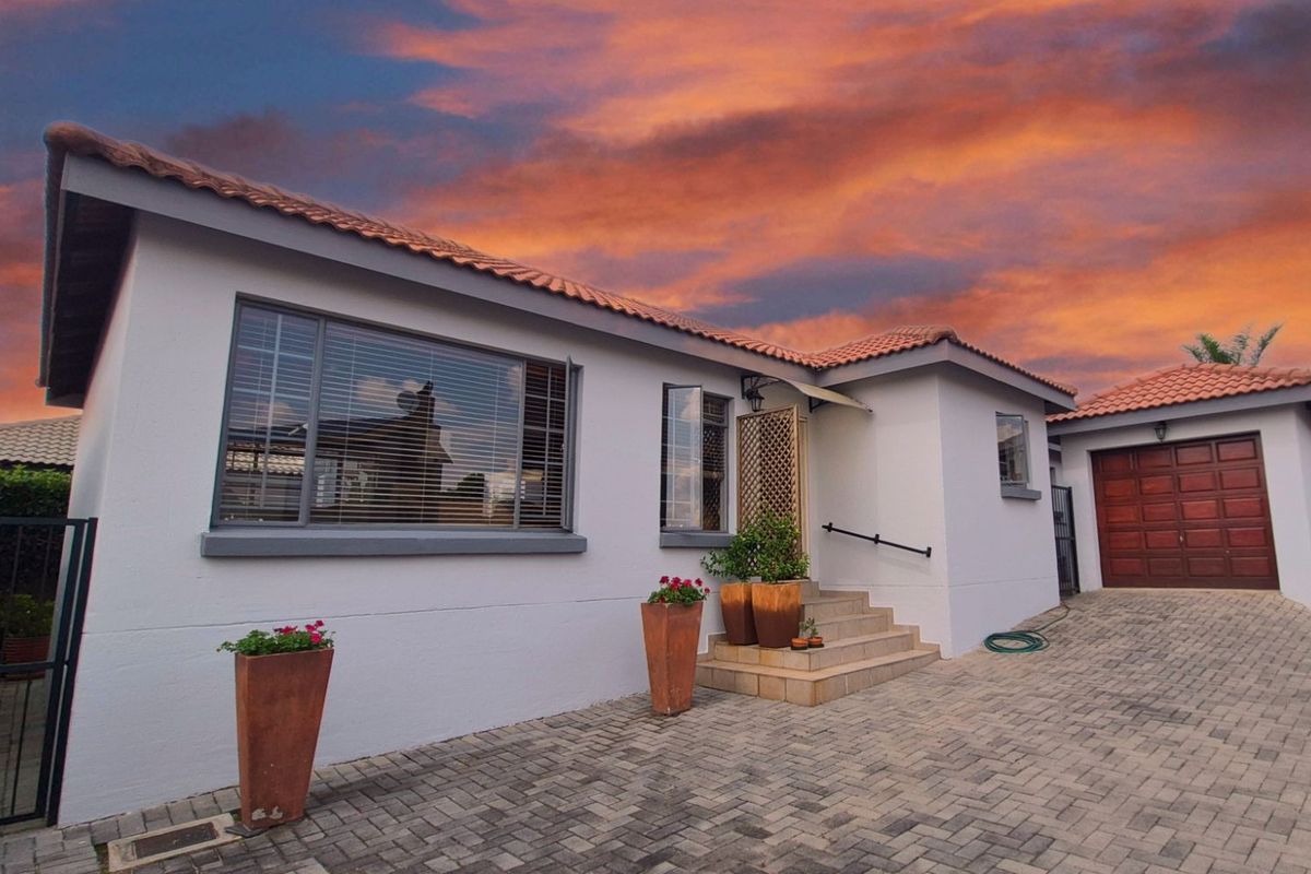 House For Sale in Amberfield Glen - Photo 4