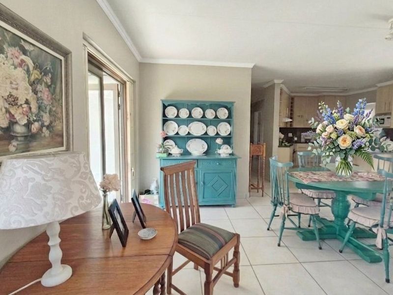 House For Sale in Amberfield Glen - Photo 6