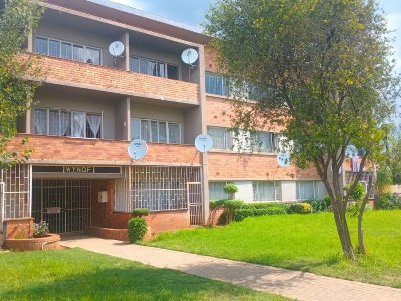 Apartment For Sale in Wilkoppies - Photo 2