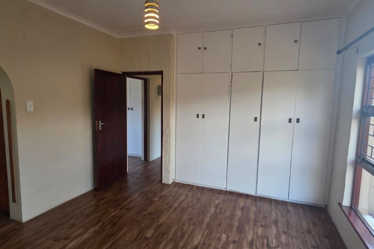 House For Sale in The Island - Photo 4