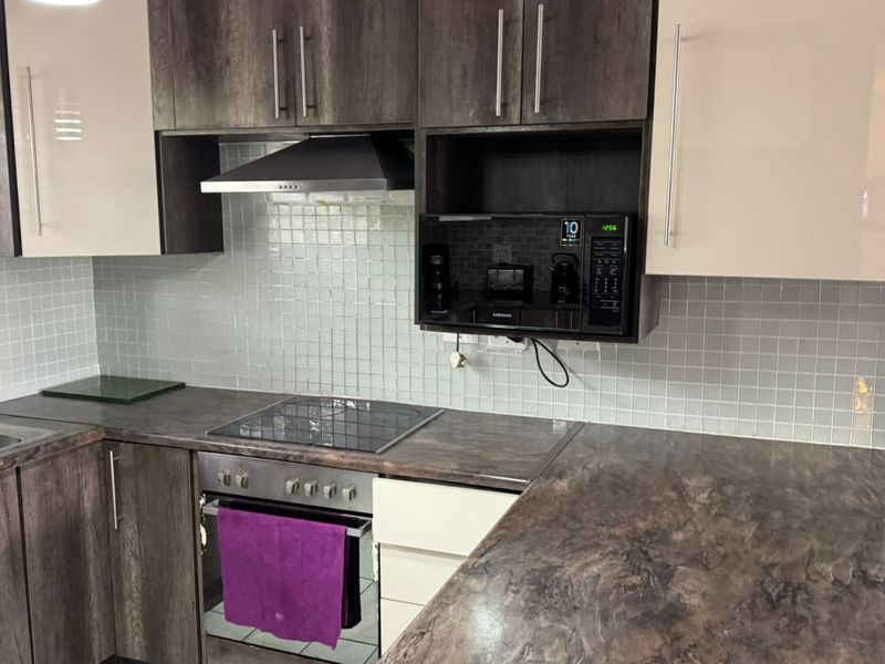 Apartment To Rent in Bryanston - Photo 8