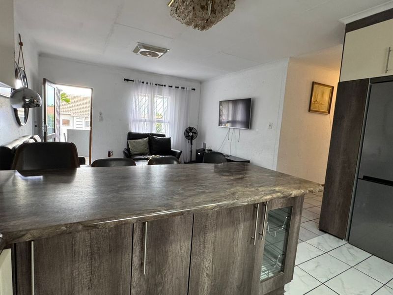 Apartment To Rent in Bryanston - Photo 3