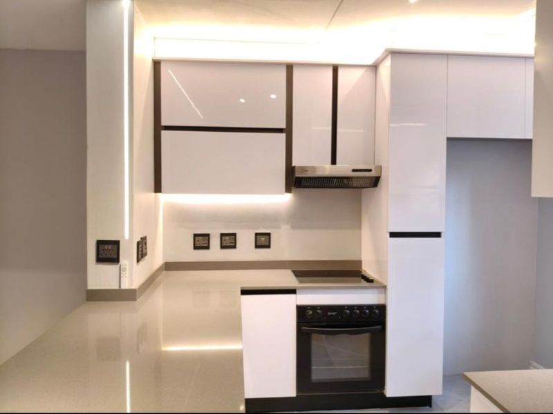 House For Sale in Olivedale - Photo 5