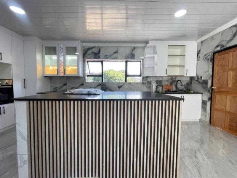 House For Sale in Meredale - Photo 3