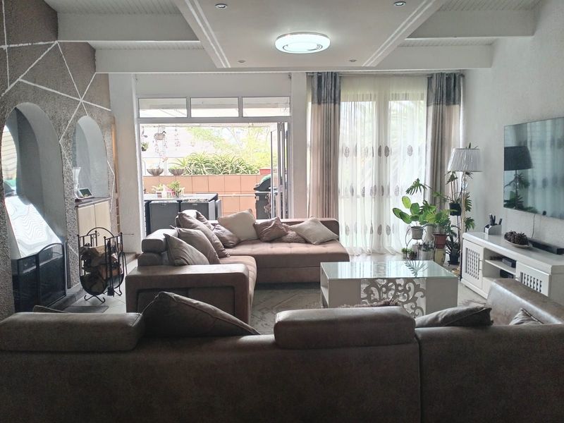 Apartment For Sale in Blackheath - Photo 4