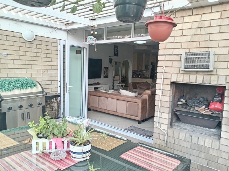 Apartment For Sale in Blackheath - Photo 7