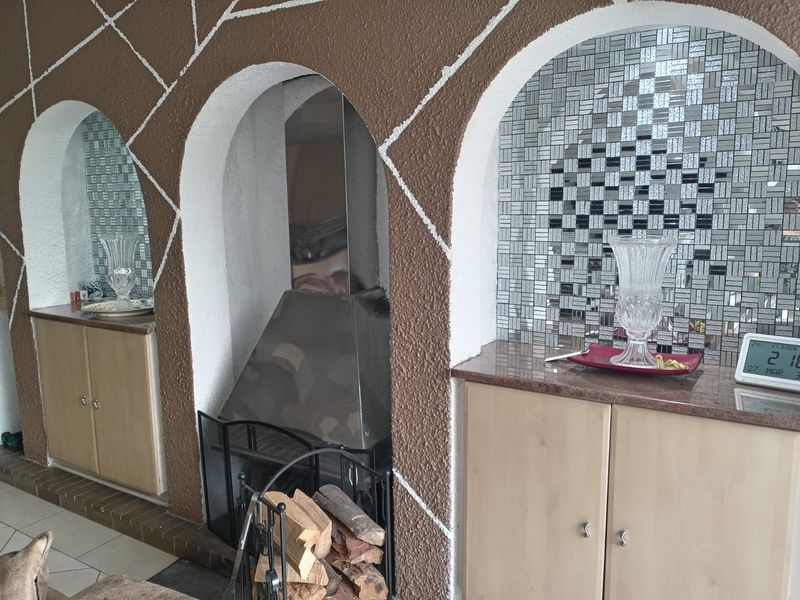 Apartment For Sale in Blackheath - Photo 6