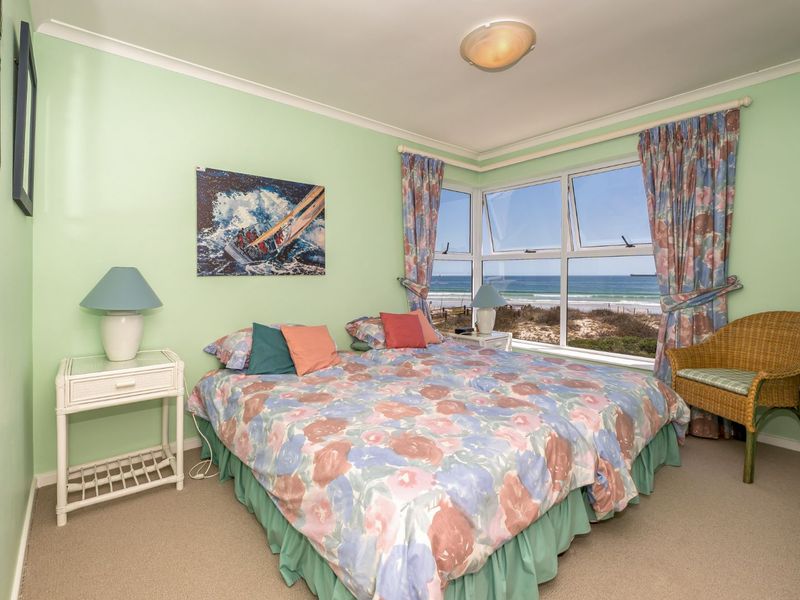 House For Sale in Woodbridge Island - Photo 7