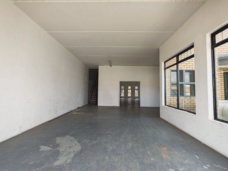 Industrial To Rent in Bartlett - Photo 5