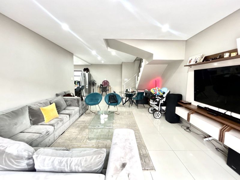 Townhouse To Rent in Equestria - Photo 3