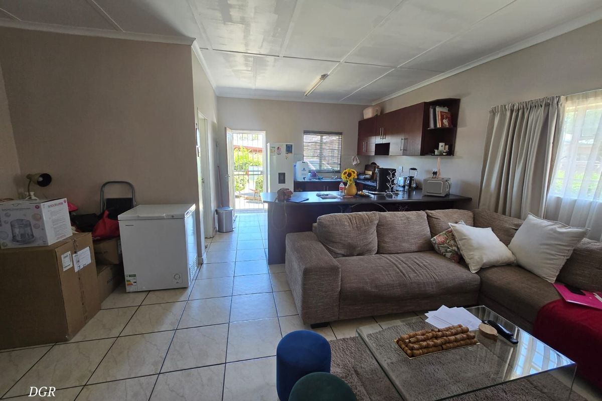 House For Sale in Diamant Park - Photo 4