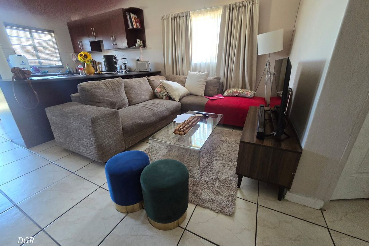 House For Sale in Diamant Park - Photo 3