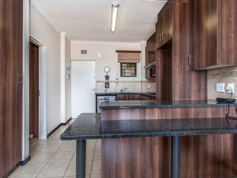 Apartment For Sale in Featherbrooke Hills Retirement Village - Photo 6