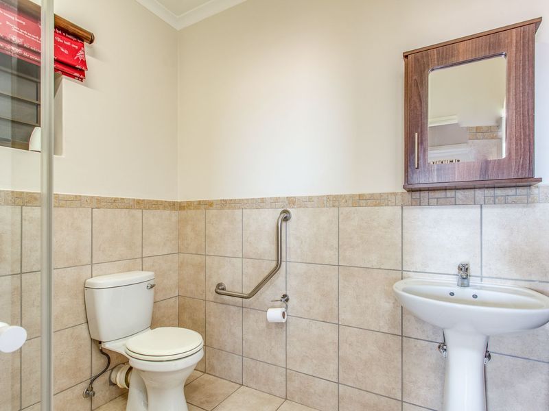 Apartment For Sale in Featherbrooke Hills Retirement Village - Photo 10