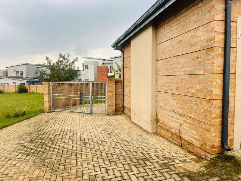 House For Sale in Bendor - Photo 2