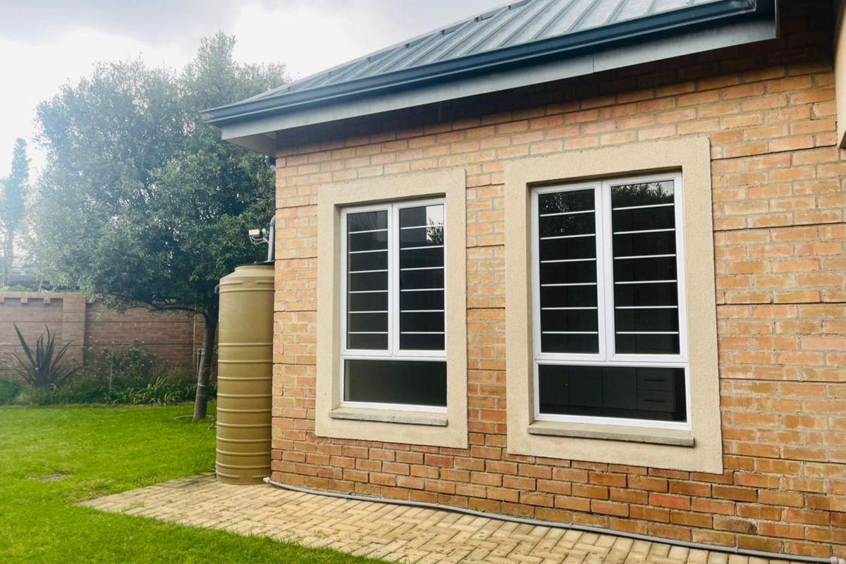 House For Sale in Bendor - Photo 3