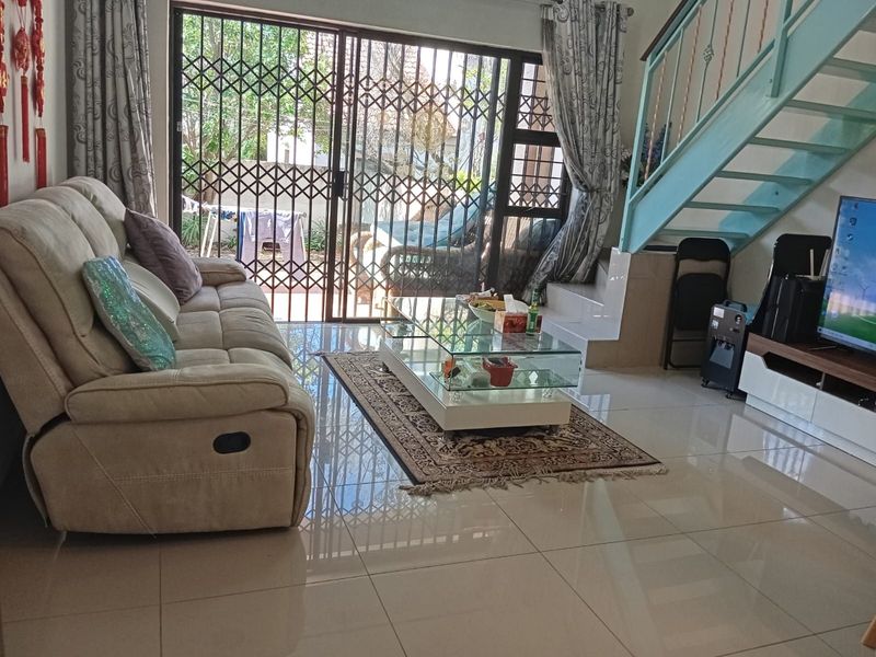 Townhouse For Sale in Broadacres - Photo 10