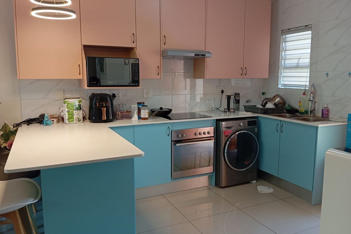 Townhouse For Sale in Broadacres - Photo 5