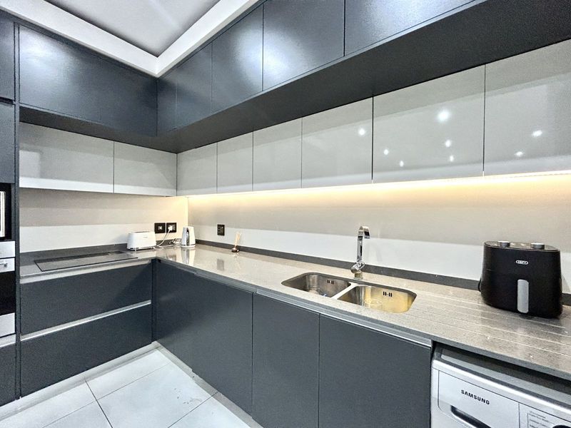 Apartment To Rent in Menlo Park - Photo 7