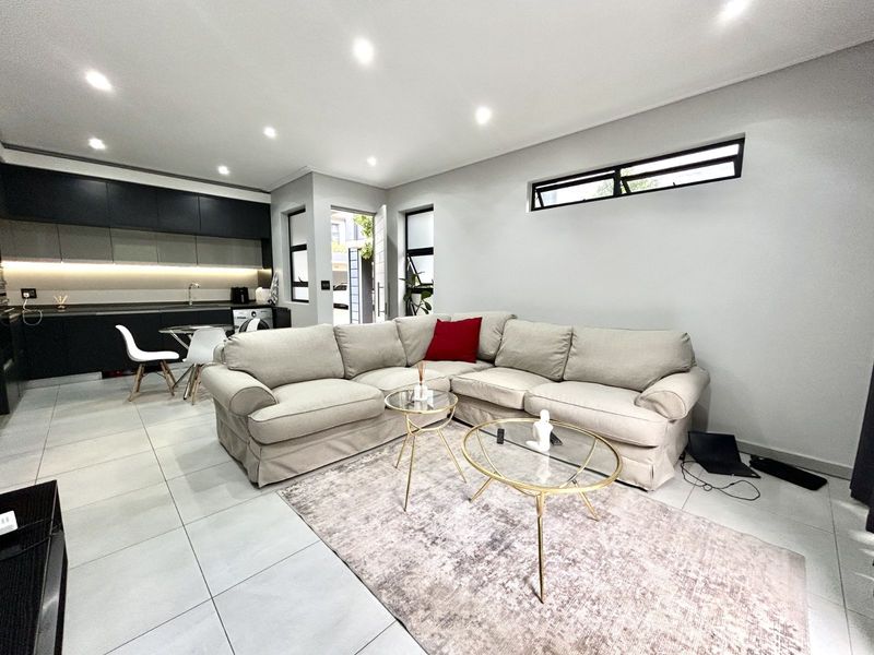 Apartment To Rent in Menlo Park - Photo 3