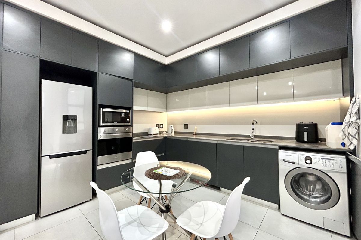 Apartment To Rent in Menlo Park - Photo 5